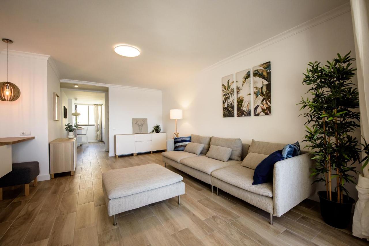 Fantastic Sea View Apartament Dona Lola Міхас Екстер'єр фото